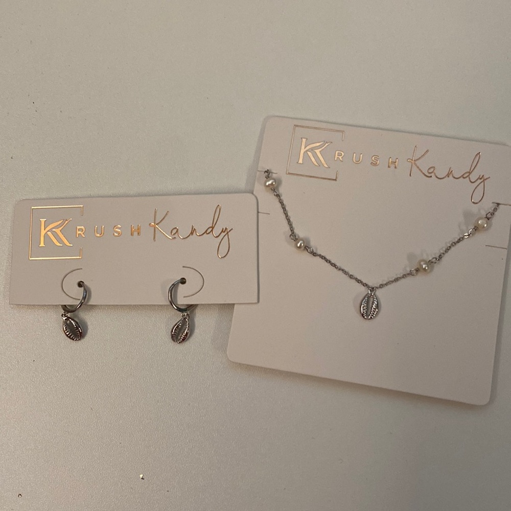 Dainty shell necklace and earring set